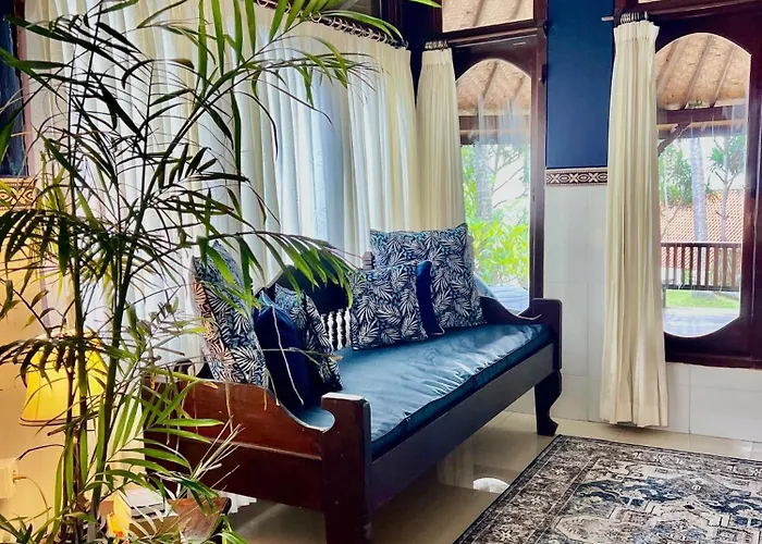 The Palms - Shores Retreat Bali ホリデーパーク Seraya