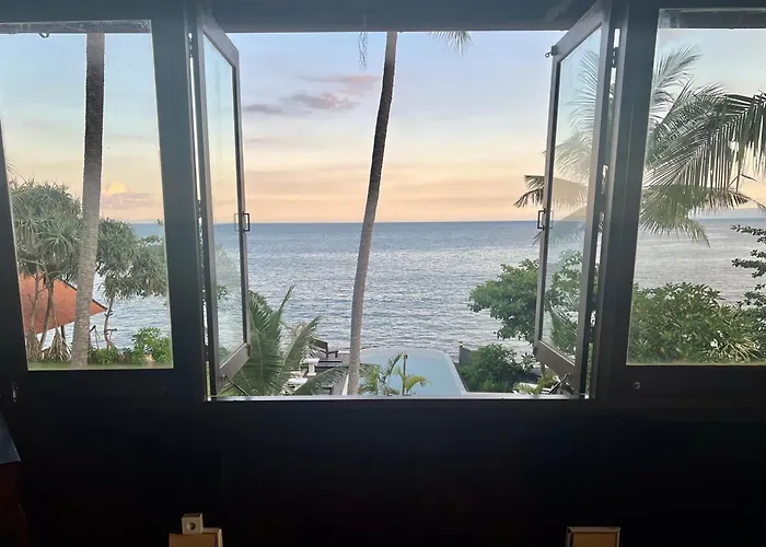 The Palms - Shores Retreat Bali ホリデーパーク Seraya