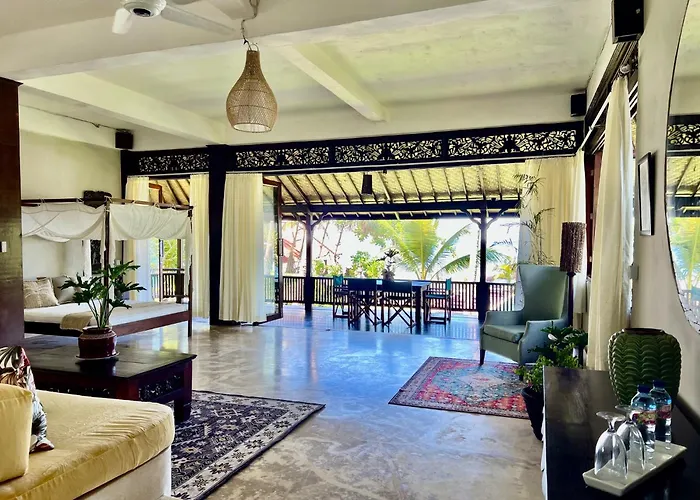 The Palms - Shores Retreat Bali Seraya